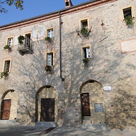 Dimora Storico Romantica Il Sole E La Luna Cerretto Langhe Ngoại thất bức ảnh
