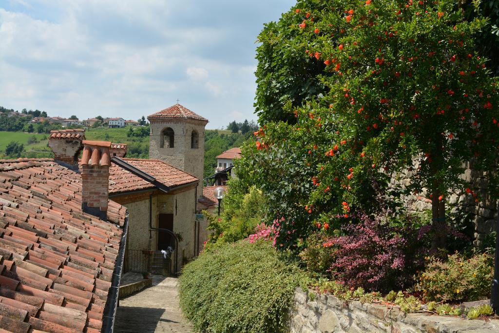 Dimora Storico Romantica Il Sole E La Luna Cerretto Langhe Ngoại thất bức ảnh
